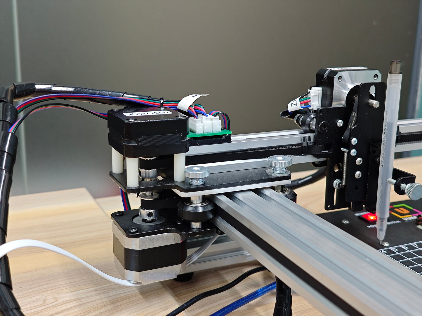 UUNA TEK® iDraw H Version Pen Plotter - A3 Size