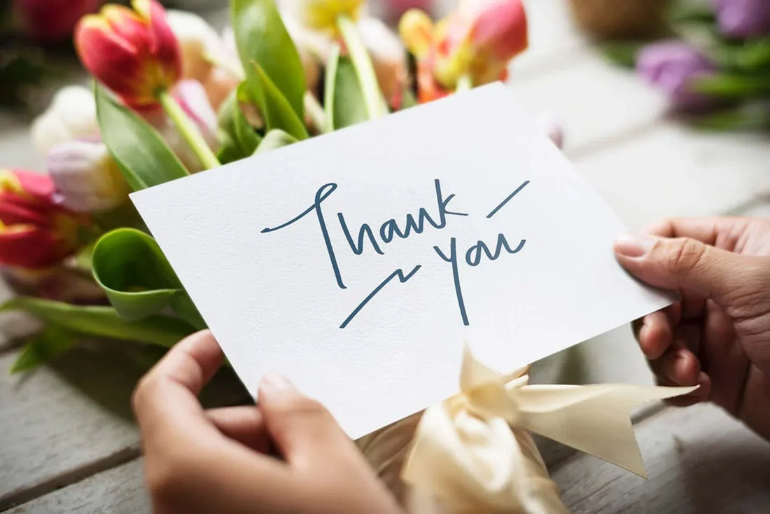 Automatische Schreibmaschine für Etsy & Shopify: Handschrift automatisieren