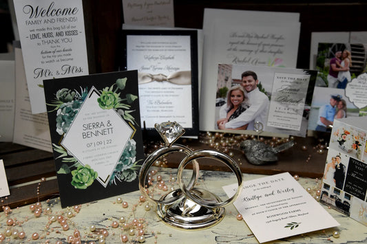 Geschäft für Hochzeitspapeterie mit Automatischer Schreibmaschine