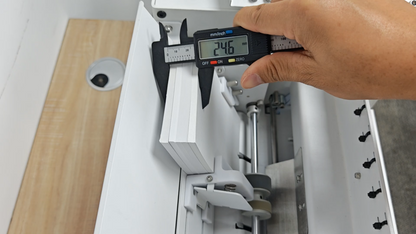 UUNA TEK® iAuto Plus - Handschriftgerät mit Einzug/Automatische Unterschriftenmaschine/Handschriftgerät für Briefe/Automatisches Schreibgerät, Schreiben Sie bis zu 210 Briefe, 80 Umschläge auf einmal