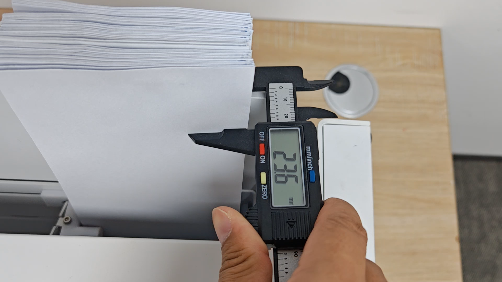 UUNA TEK® iAuto Plus - Handschriftgerät mit Einzug/Automatische Unterschriftenmaschine/Handschriftgerät für Briefe/Automatisches Schreibgerät, Schreiben Sie bis zu 210 Briefe, 80 Umschläge auf einmal